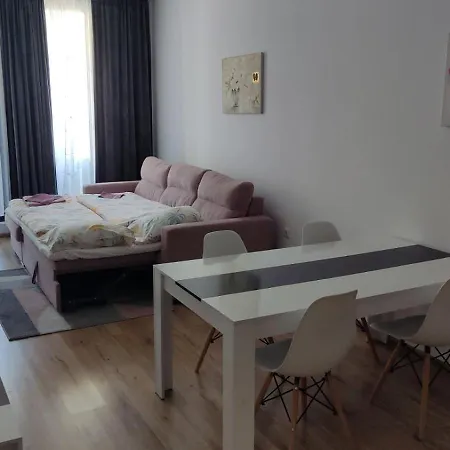 Marine Garden Luxury Apartment Warna